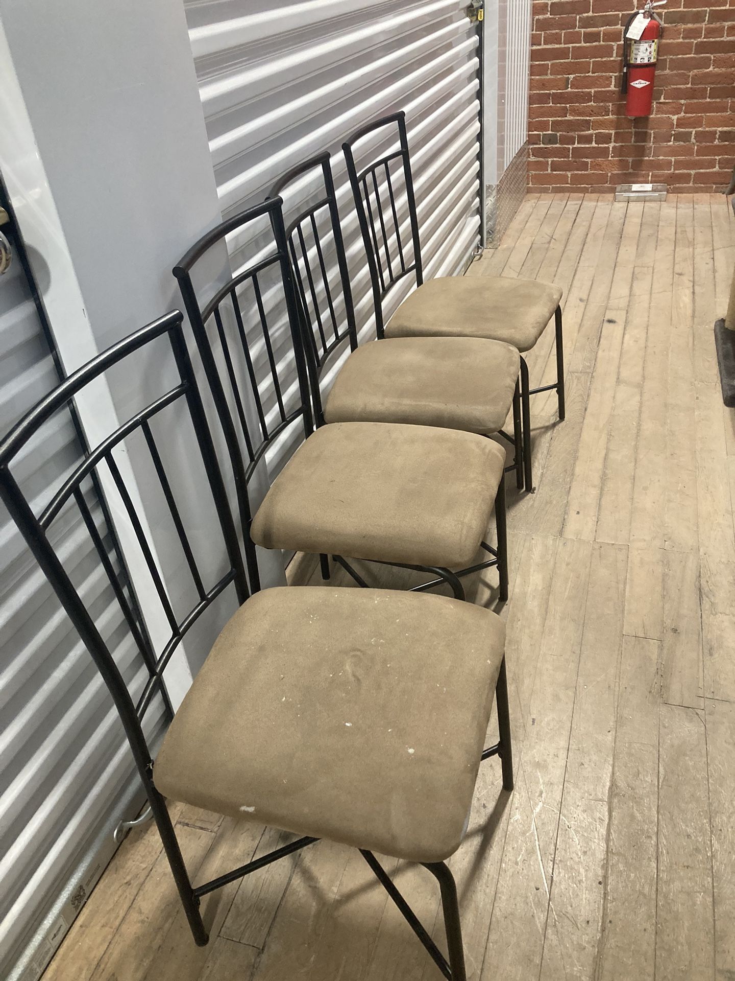 4 Kitchen Chairs