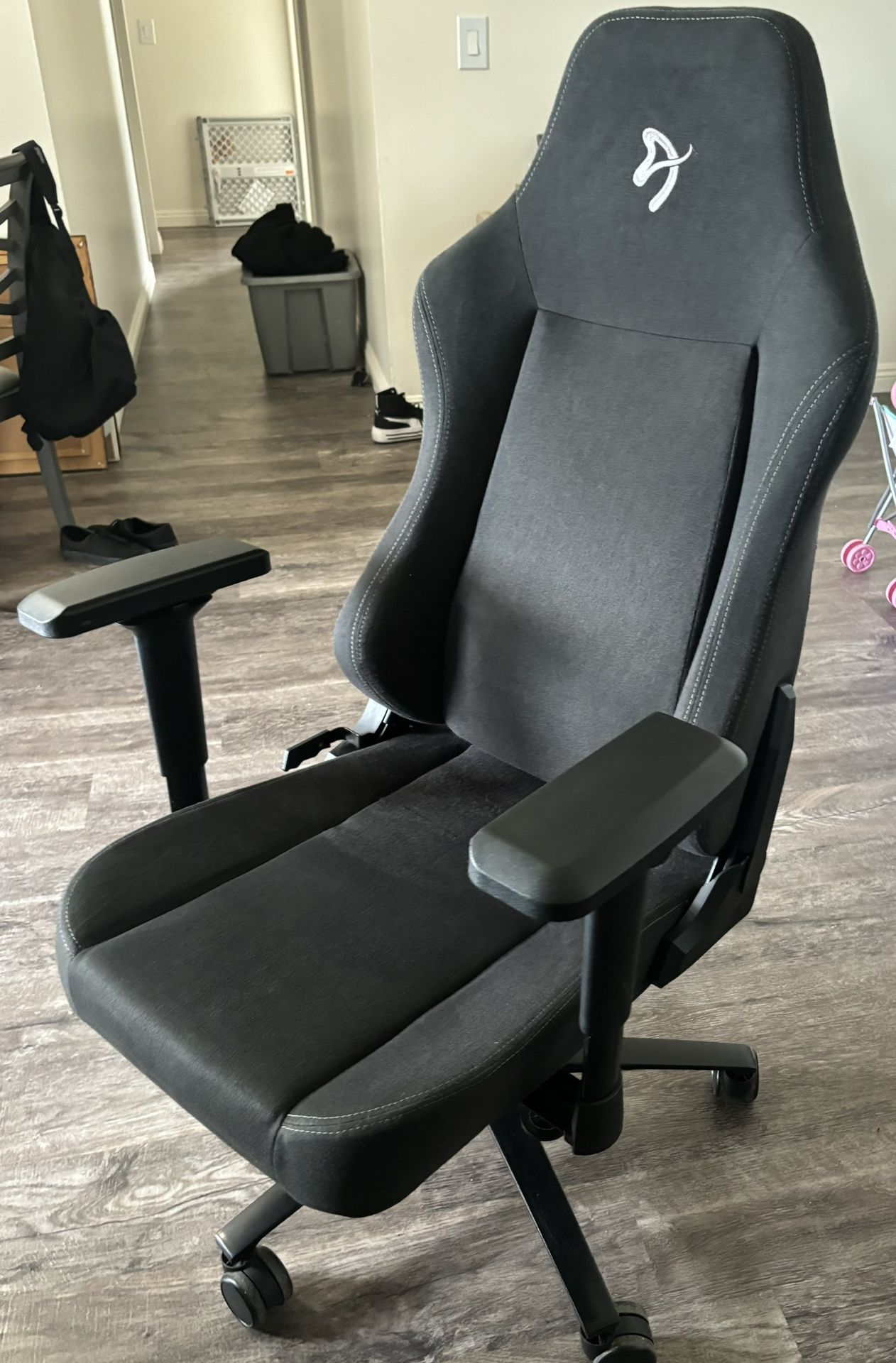 Arozzi Gaming Chair 