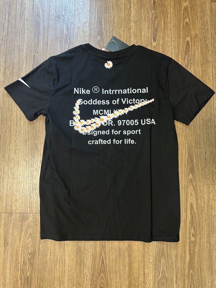 Nike T Shirt
