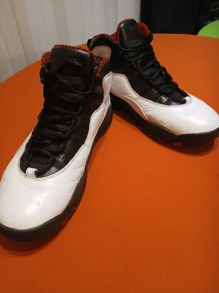 AIR JORDAN retro/ Size 11