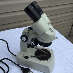 National brand microscope with accessories