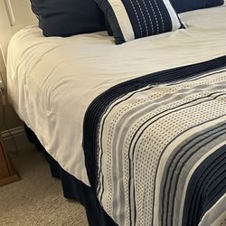 Queen Comforter Set