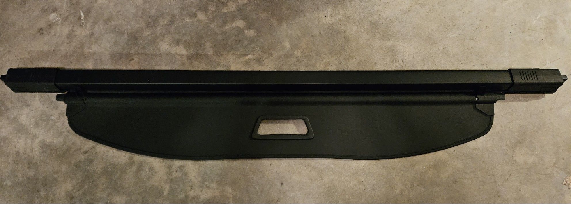 OEM Jeep Grand Cherokee Cargo Shade