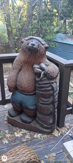 Large Chainsaw Carved Wooden Bear Statue