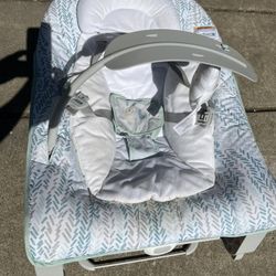 Baby Rocker/ Bouncer Seat 