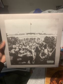Kendrick Lamar – To Pimp a Butterfly Vinyl 2×LP (12” 33 RPM) Excellent Condition