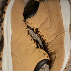 Men's Nike Manoa Size 12 $40