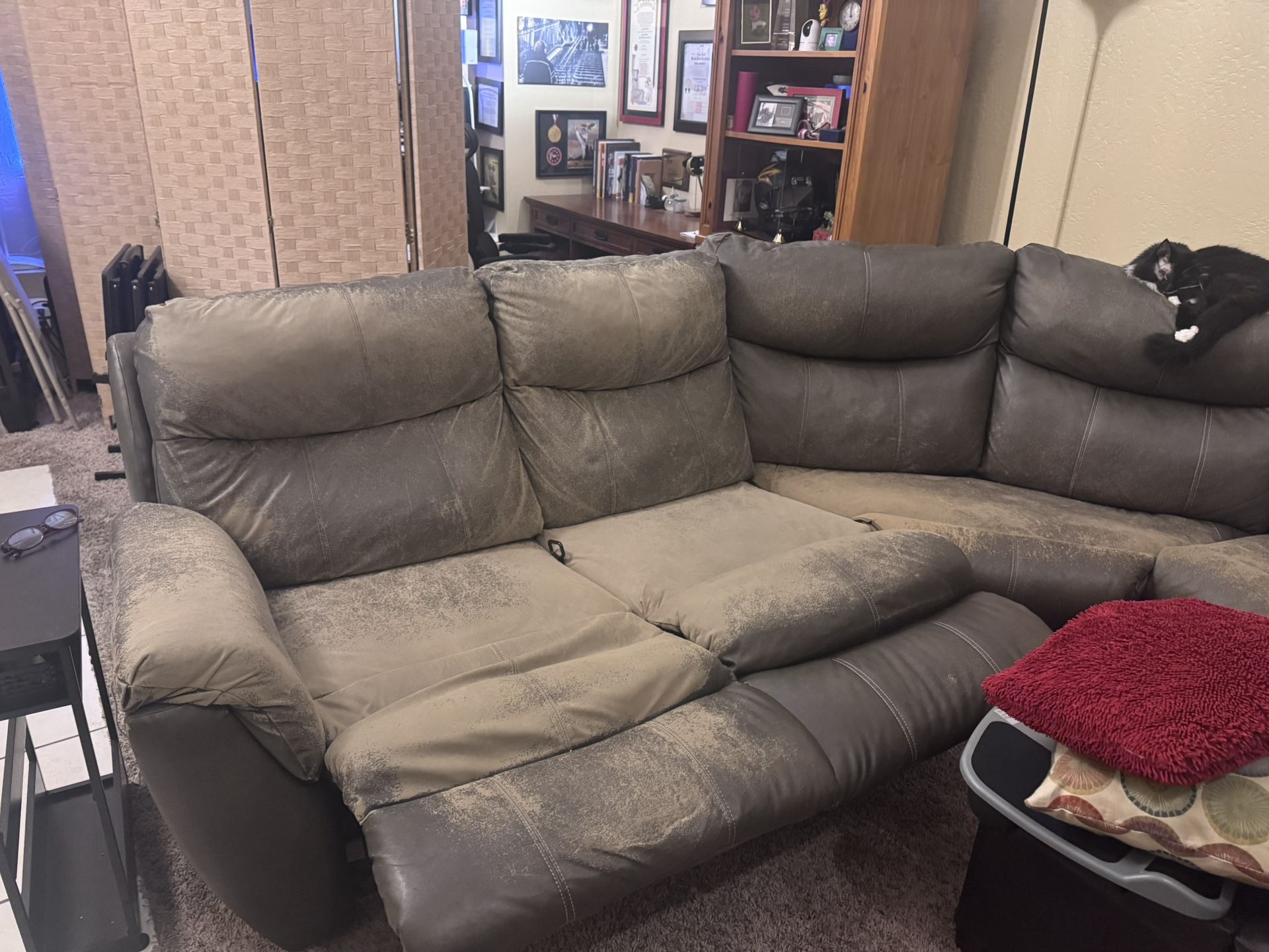 FREE Couch — Great Condition, Clean, and Ready for Pickup