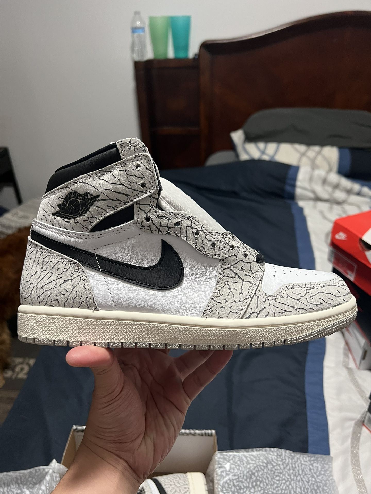 Jordan 1 White Cement (Size 8.5)