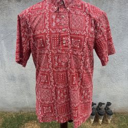 PreOwned Reyn Spooner Classic Red Hawaiian Print 3/4 Button Men's Medium
