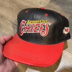 Vintage leather snapback