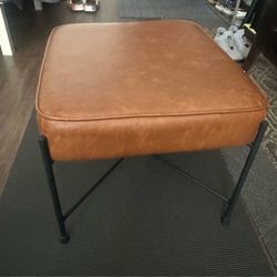 Foot stool - Ottoman