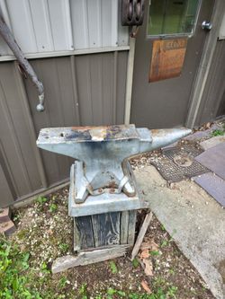 160 LB authentic anvil
