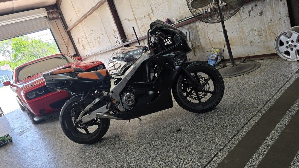 1997 Cbr 900rr Fireblade