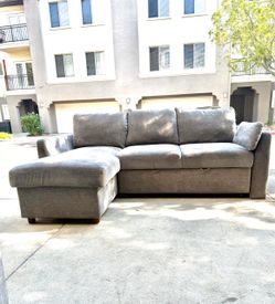 Reversible Gray Sectional Sofa w/ Storage