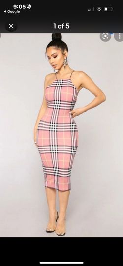 Pink plaid bodycon midi dress  It has no tags but the mannequin is small Women’s 