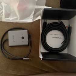 Alxum USB C Switch - Bi Directional Video KVM Switcher Selector 2 in 1 Out/1 in 2 Out, 2 Computers Share 1 Devices 8K@60Hz 10Gbps Data Transfer 100W C