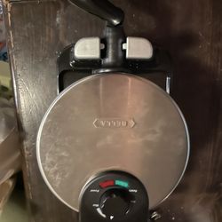 Rotating Waffle Maker