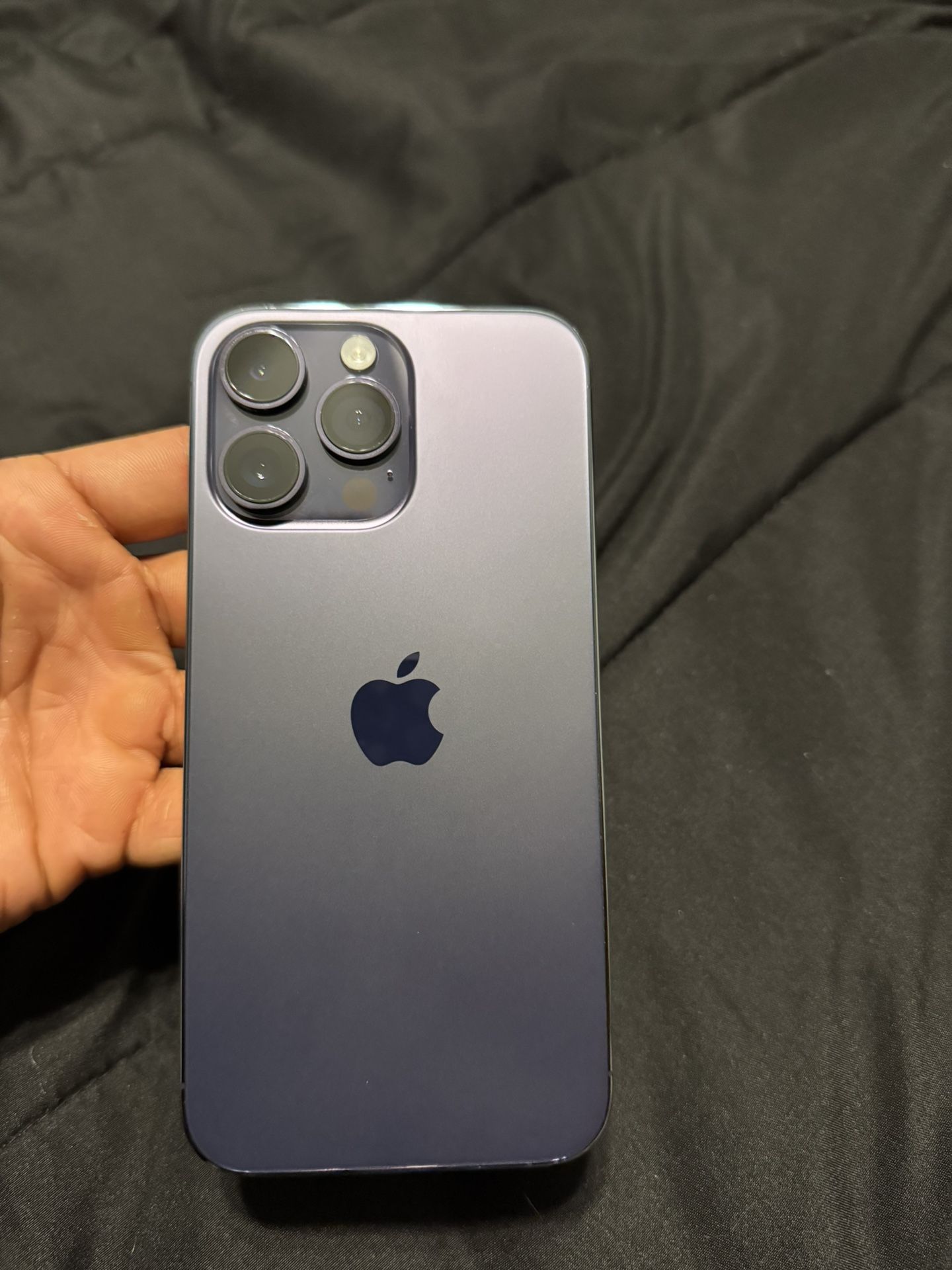 iPhone 14 Pro Max Like New (Unlocked)
