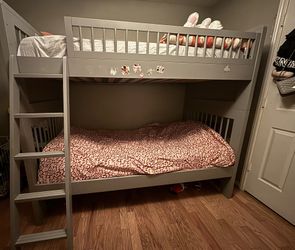 Kids Bunkbed