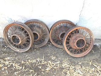 4 Antique rims 20” x 4” six lug