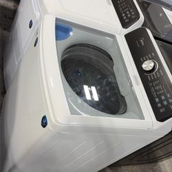Midea Topload Washer And Gas Dryer 