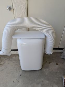 Toshiba Portable Air Conditioner (Model RAC-PD1013CWRU)