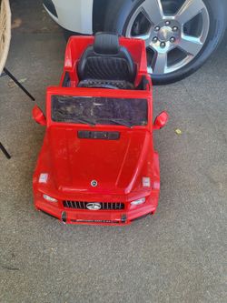 Battery powered Mercedes car(toddler)