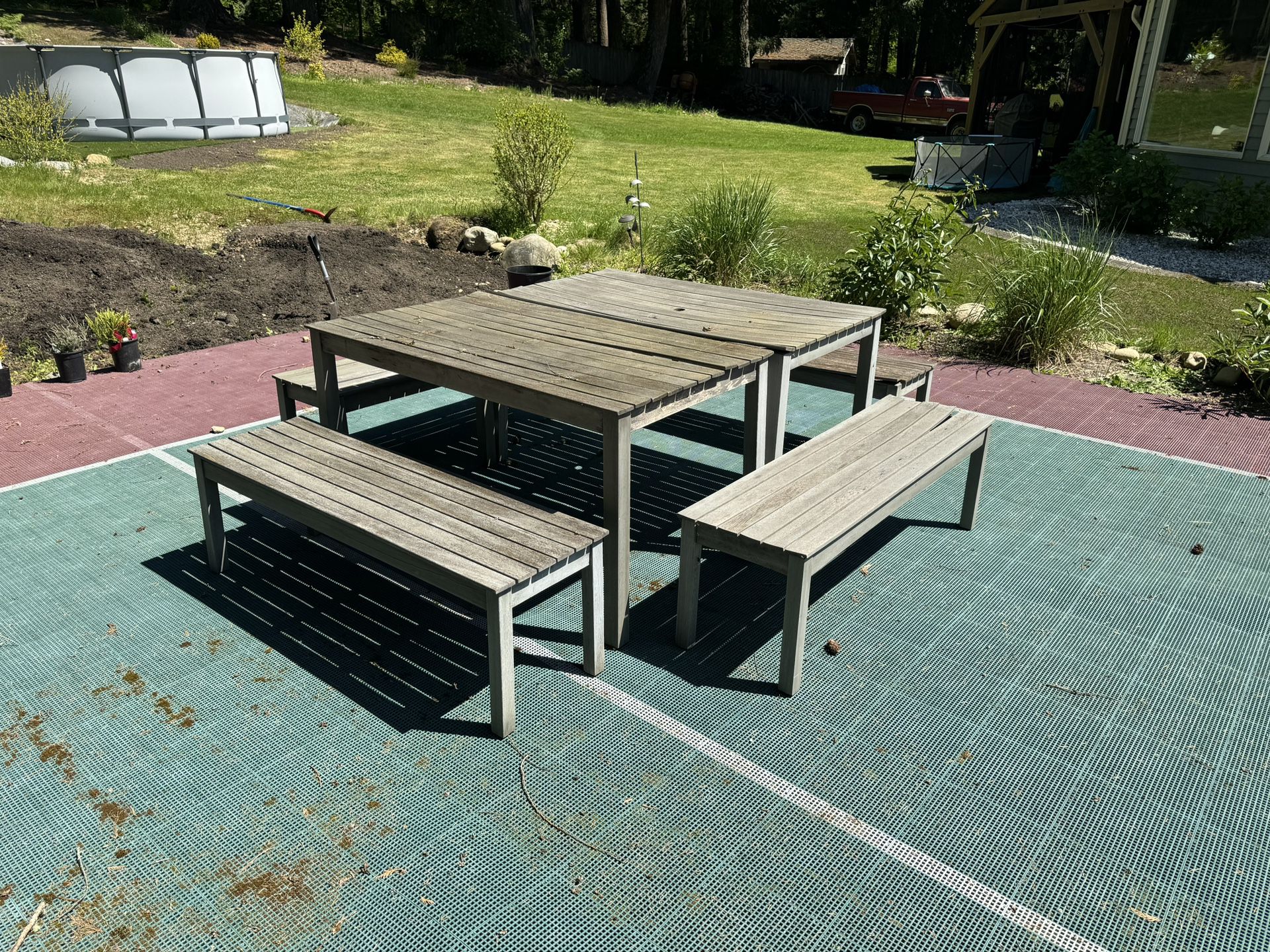 FREE Outdoor Tables and Benches