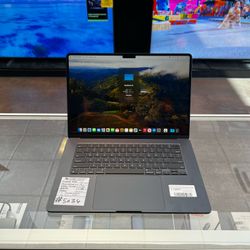 MacBook Air 15-inch M2 (8-Core CPU & 10-Core GPU) Processor 16GB Unified RAM 1TB SSD 2023 (Midnight) Excellent