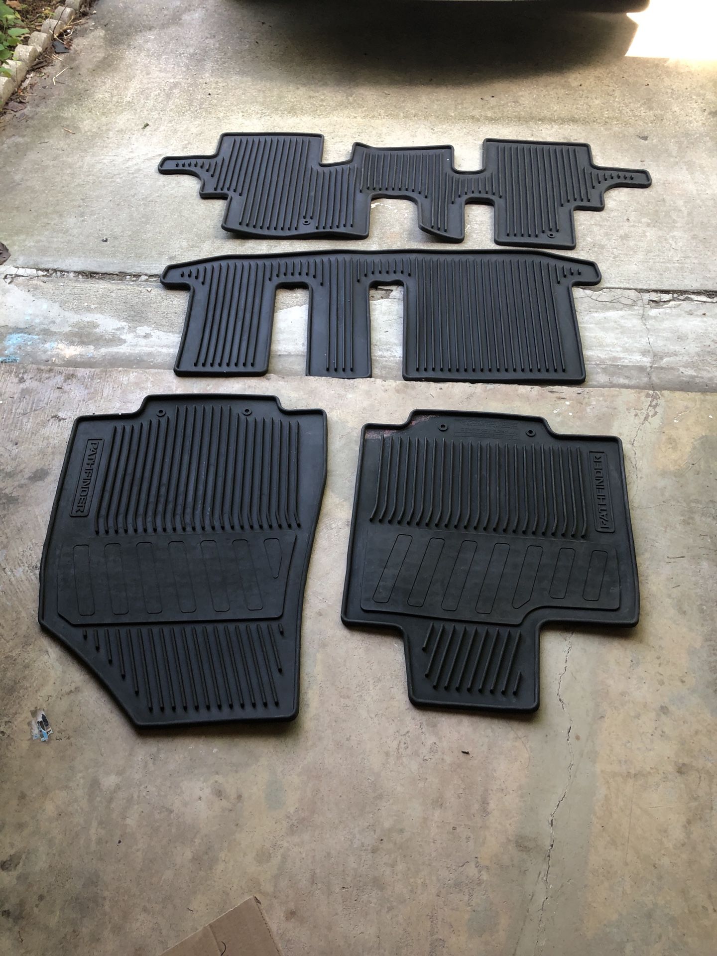 2016 Nissan Pathfinder Floormats