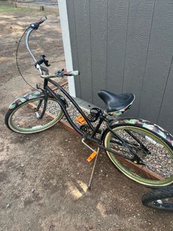 Beach Cruiser Bicycle with Tropical Print