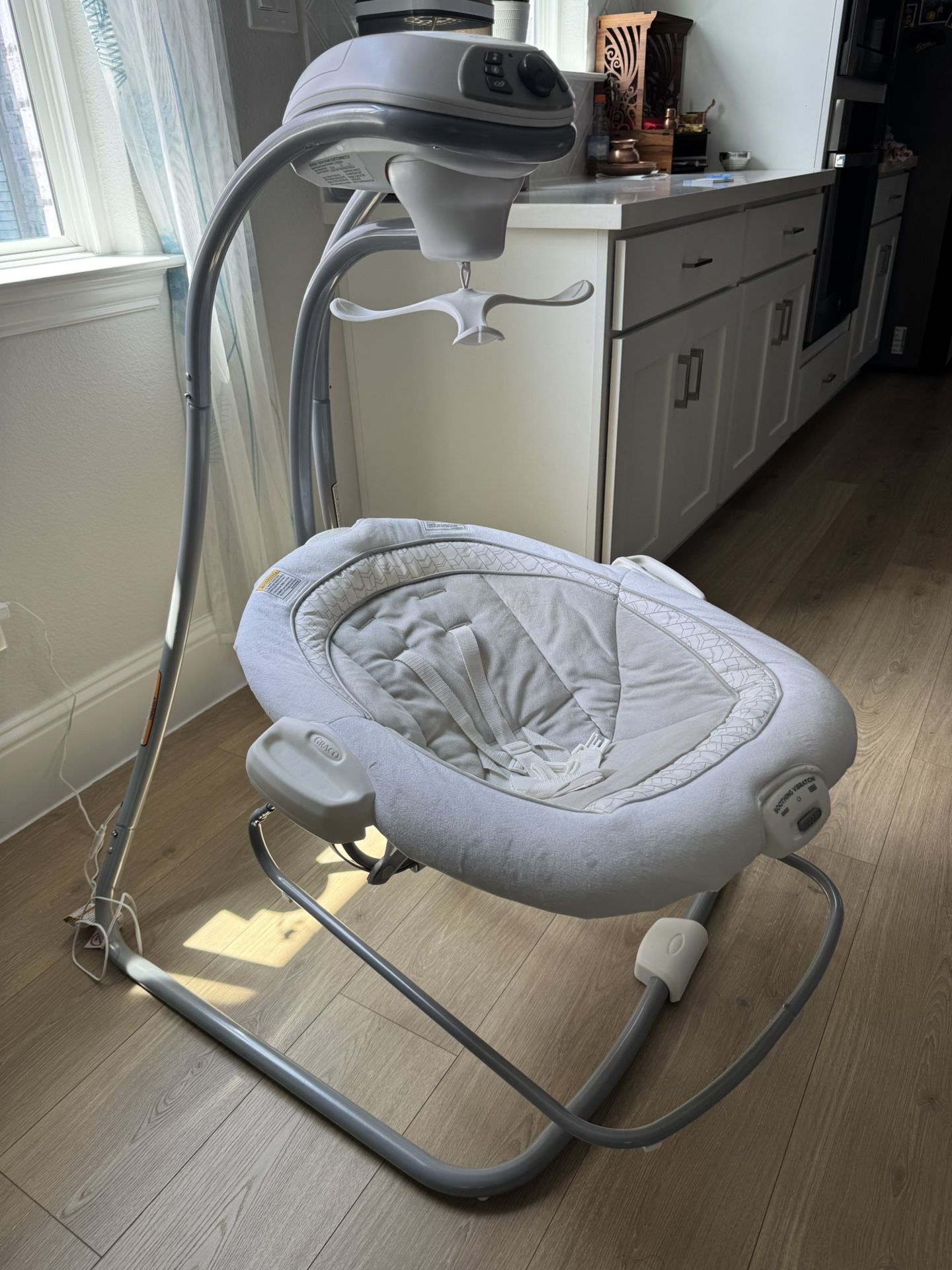 Graco Simple Sway Baby Swing
