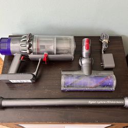 Dyson v10 Cyclone Total Clean+ Cordless Stick Vacuum