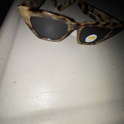 Leopard Frame Sunglasses