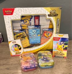 Pokémon TCG 30th Celebration Collection Bundle