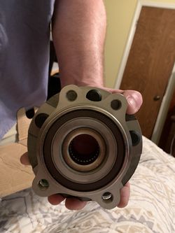 Wheel hub assembly Toyota Rav4