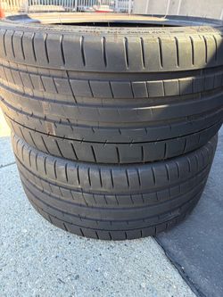 Michelin pilot 4 235 35 19 , 2 tires