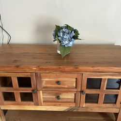 Table/ Entertainment Stand