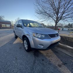 Mitzubishi Outlander