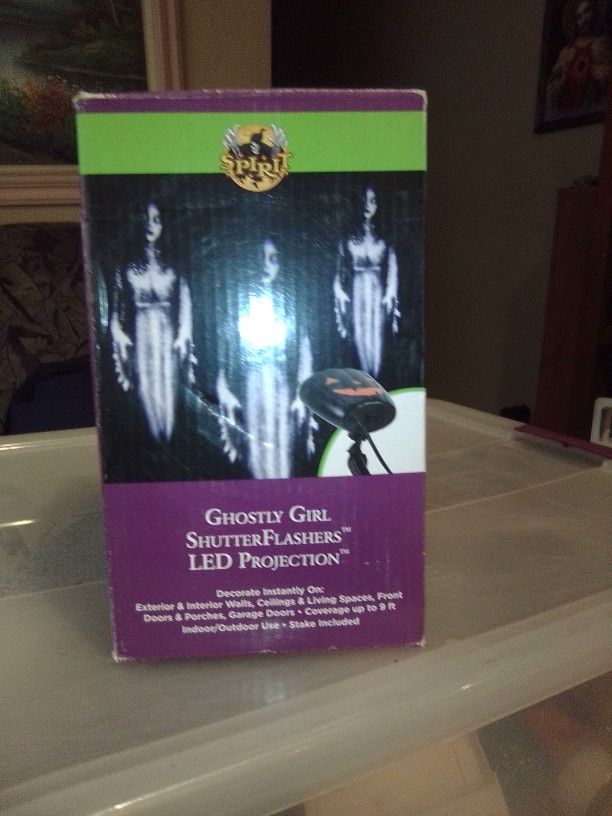 Halloween Ghostly Girl Shutter Flashers Led Projection