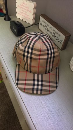 Burberry hat
