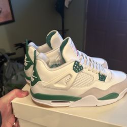 Jordan 4 size 8 pine green with box 