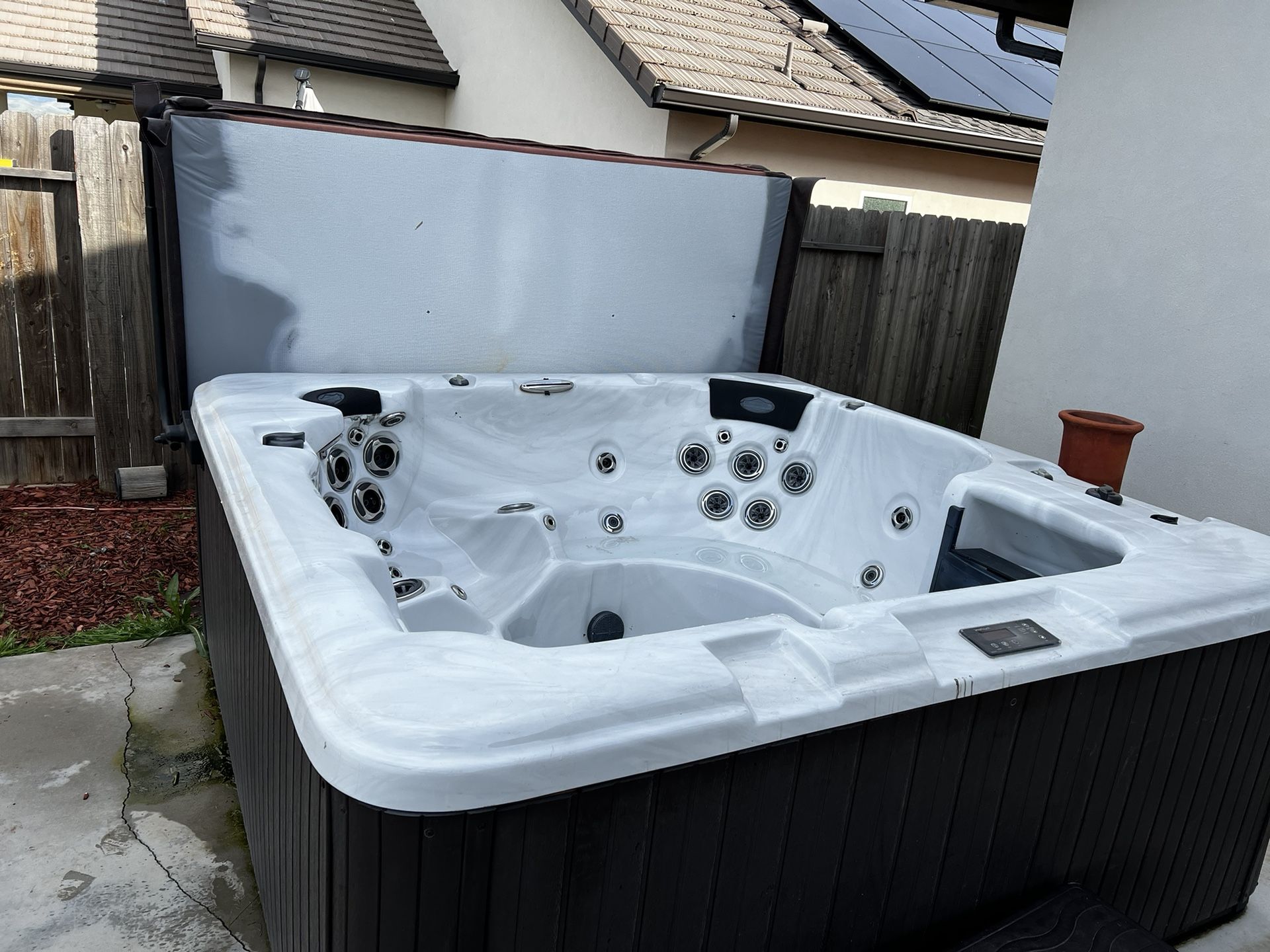 Hot Tub/Spa
