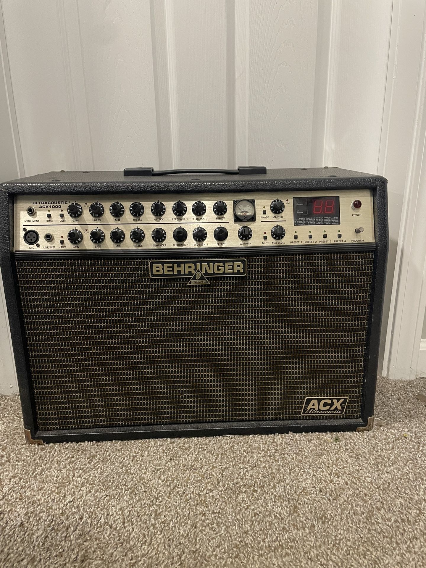 Behringer ACX 1000 ultracoustic