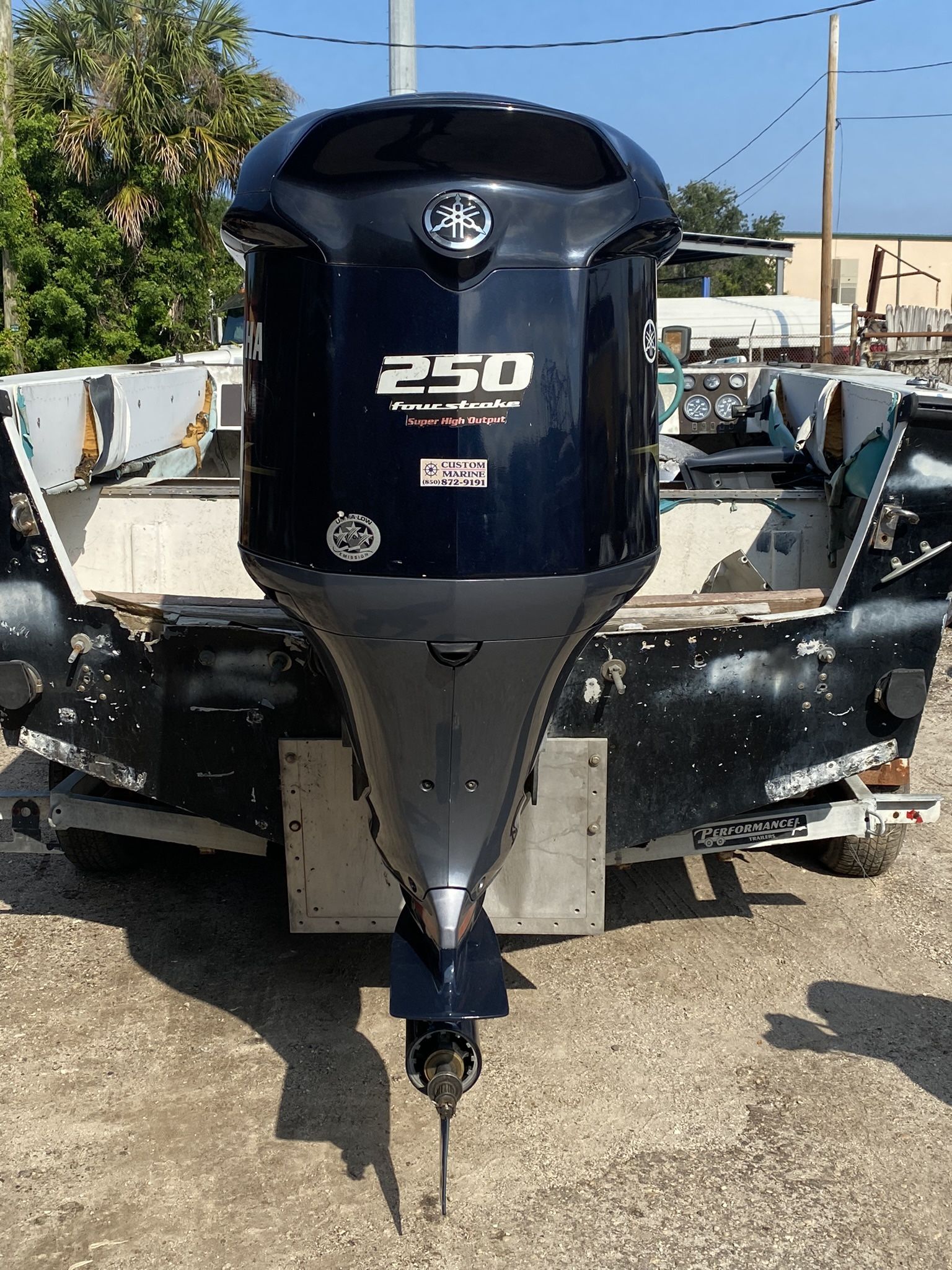 2014 Yamaha 250 HP HPDI VMAX 2-Stroke 20” Outboard Motor