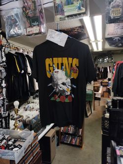Guns n roses Skull.  Tshirt Medium Single Stitch 1980s 