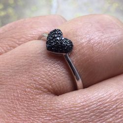 Heart Shape Ring Black Spinel 