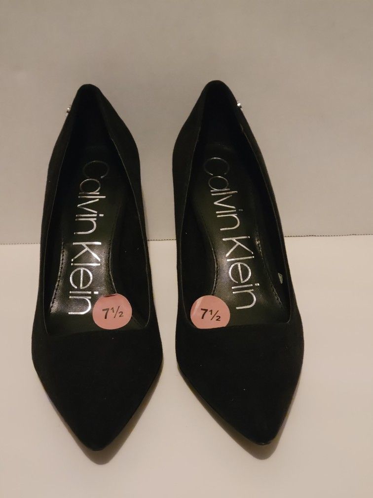 New Calvin Klein Heels Size 7 1/2
