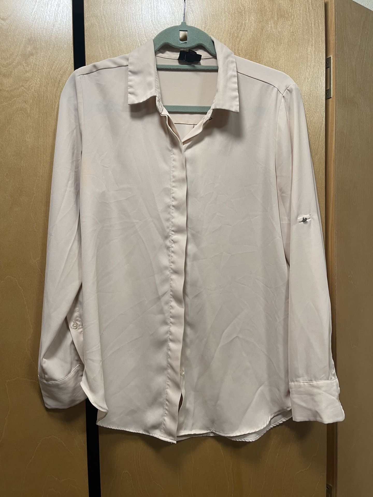 Massimo Women's Light Pink Button Up Dress Shirt Medium